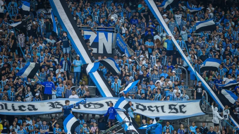 Grêmio realiza treino aberto para arrecadar doações para vítimas das chuvas em Minas Gerais