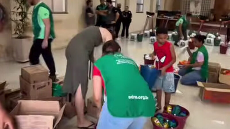 Após duas enchentes em poucos dias, igreja se transforma em centro de ajuda; Veja vídeo