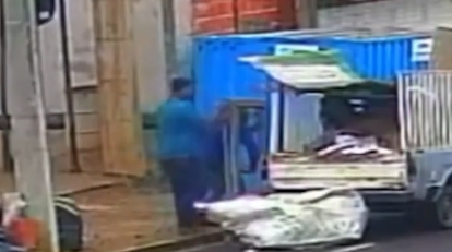 Dupla invade obra e furta 20 andaimes, prejuízo chega a R$ 6 mil; Veja vídeos