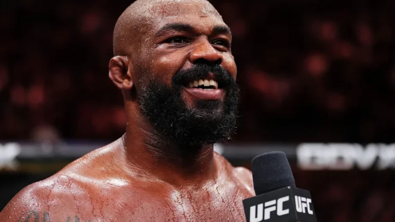 Jon Jones critica Dana White, expõe negociações e pede rescisão com o UFC