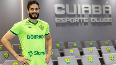 VÍDEO: Cuiabá anuncia goleiro Jean Carlos como 17º reforço para a temporada