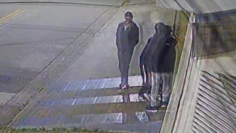 Grupo invade casa, sequestra morador e faz transferências sob ameaça; Veja vídeo