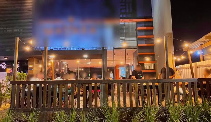 Homem invade restaurante pelo telhado, se arrepende e chama a polícia em Sorriso; veja vídeo