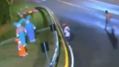 Homem furta coelho de Páscoa de decoração e ação é flagrada por câmeras; Veja vídeo