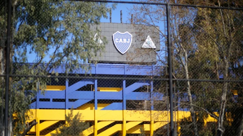 Boca Juniors muda escudo nas redes, gera crise interna e entra em conflito com estatuto histórico