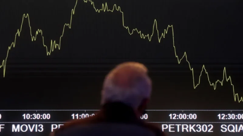 Ibovespa cai e bolsas globais oscilam; mercado inicia semana em clima de incerteza