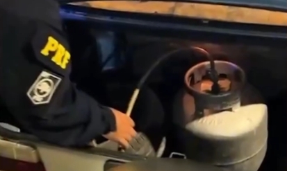 Carro com botijão de gás é flagrado na BR-405 e motorista admite ter bebido; Veja vídeo