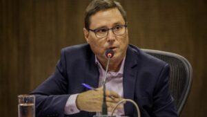 “Desculpa esfarrapada”: Mauro Carvalho reage a articulações e defende força do PRD em MT; veja vídeo