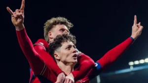 República Tcheca vence nos pênaltis, encerra jejum e volta à Copa após 20 anos