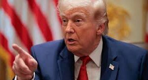 Discurso de Trump gera efeito contrário, dispara petróleo e levanta alerta global; veja vídeo