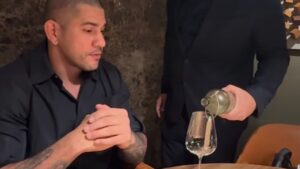 De “sommelier” a campeão: vídeo de Poatan com vinho viraliza e resgata passado do lutador