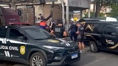 Avião cai sobre restaurante em Capão da Canoa e deixa quatro mortos; Veja vídeo