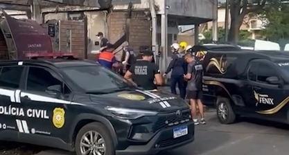 Veja como ficou após avião cair sobre restaurante; Veja vídeo