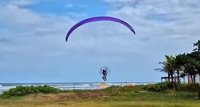 Falha mecânica provoca queda de paramotor e piloto passa por cirurgias após acidente; Veja vídeo