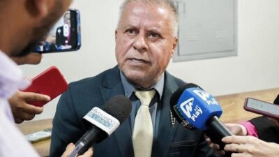 “Estou em casa”: Chico 2000 retorna à Câmara de Cuiabá e reação chama atenção; veja vídeo