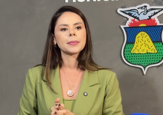 Michelly Alencar evita pergunta sobre disputa entre Jayme e Pivetta; veja vídeo