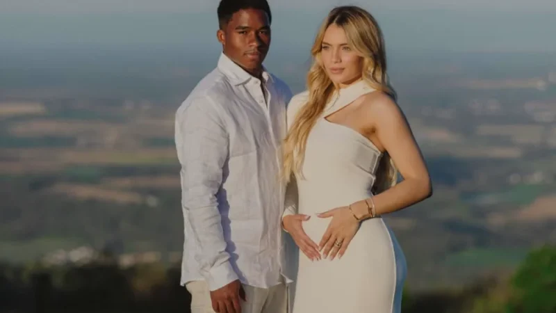 VÍDEO: Endrick e Gabriely anunciam gravidez nas redes sociais