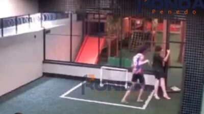 Criança leva choque em portão de condomínio em Maceió; amigo age rápido e salva; Veja vídeo