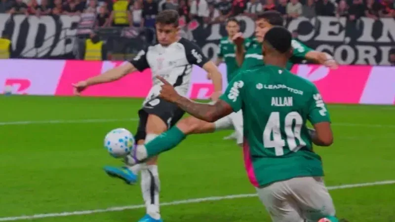 VÍDEO: Palmeiras questiona arbitragem após lance decisivo contra o Corinthians