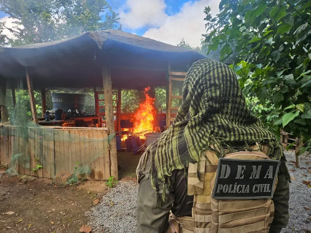 Força-tarefa desmonta invasão irregular e combate degradação ambiental em área protegida de MT; veja vídeo
