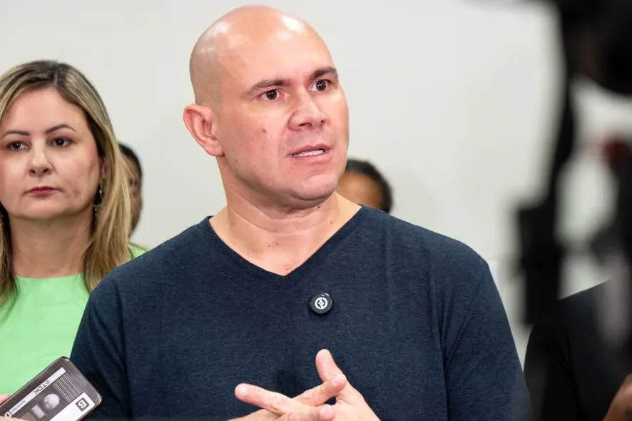 Abilio Brunini resgata vídeos e expõe críticas antigas de deputados a Bolsonaro; veja vídeo