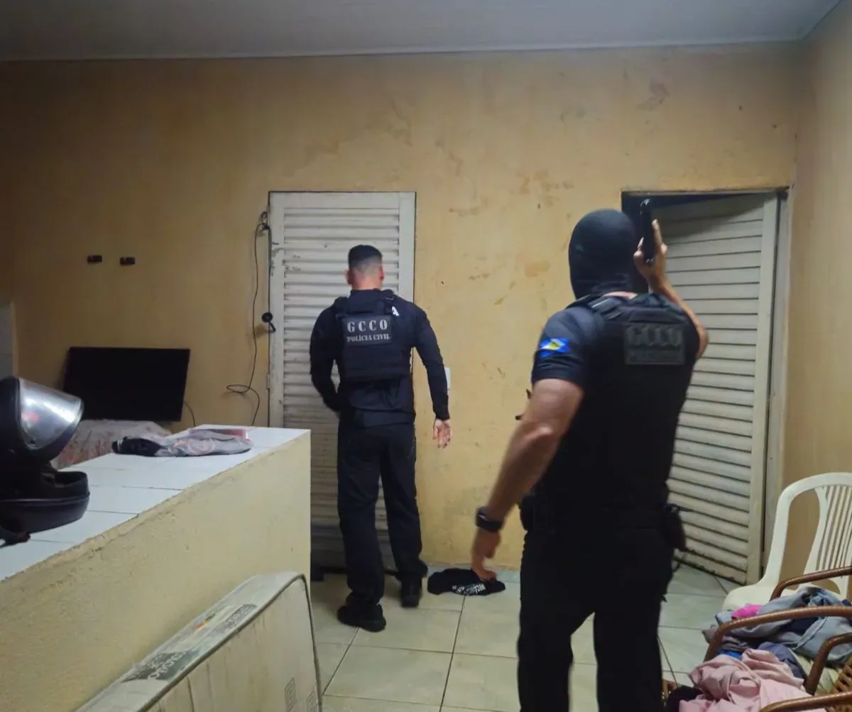 Polícia cumpre mandados contra quadrilha ligada a roubo em cooperativa de crédito em Cuiabá; veja vídeo