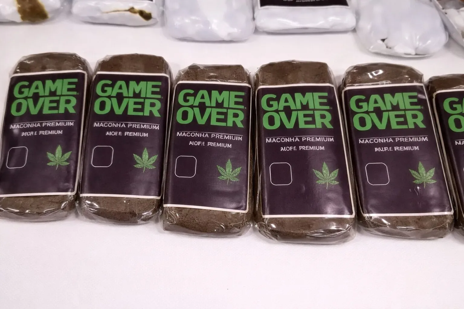 Seis traficantes são presos por esquema de droga delivery nas redes sociais no; veja vídeo