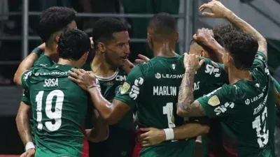 VÍDEO: Áudio do VAR mostra revisão que resultou em pênalti para o Palmeiras na Libertadores