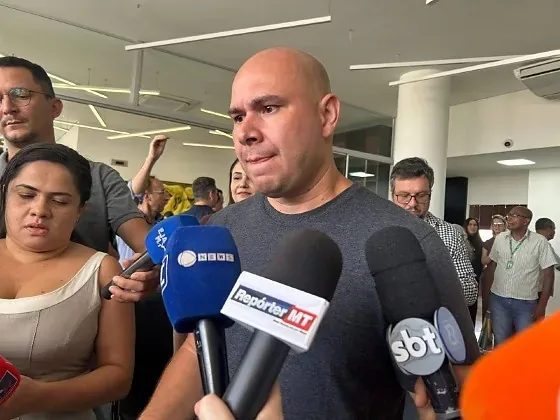 Prefeito de Cuiabá mantém expediente normal no dia 20 e descarta ponto facultativo “Serviço público não é diferente da sociedade”; veja vídeo