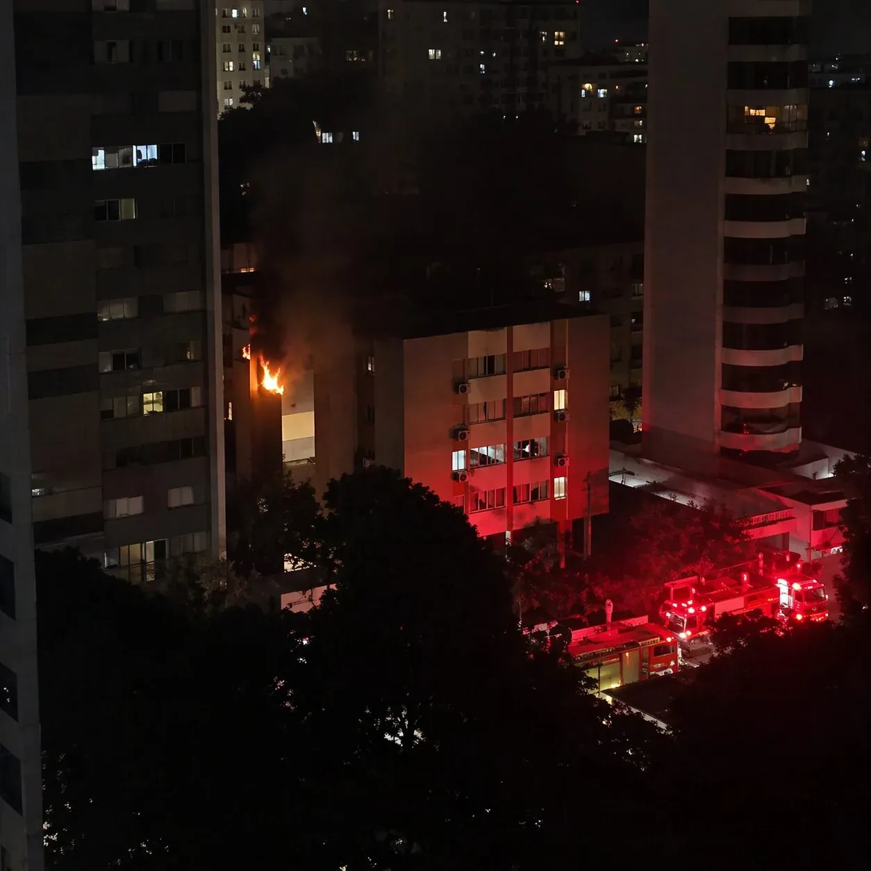 Incêndio no Recife mata duas pessoas em apartamento