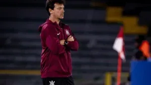 STJD livra Fernando Diniz de punição e técnico comandará Corinthians no Majestoso