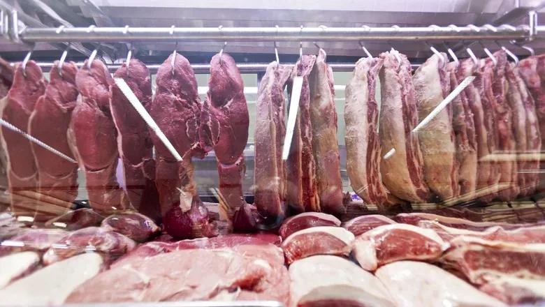Veto da carne brasileira na Europa provoca reação imediata do governo e acende alerta no agro