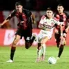 Vitória derruba o Flamengo no Barradão e avança às oitavas da Copa do Brasil; veja os gols