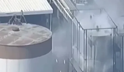Alerta máximo é decretado após risco de explosão em tanque químico e 40 mil pessoas são evacuadas; Veja vídeo