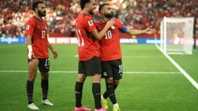 Egito vira sobre a Nova Zelândia, conquista primeira vitória em Copas e assume liderança do grupo; veja os gols