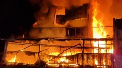 Casal de idosos morre após incêndio atingir prédio residencial; veja vídeo