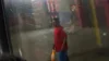 Homem é retirado de ônibus após confusão com motorista em Cuiabá; veja vídeo