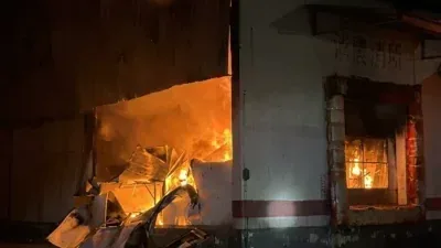Incêndio atinge laticínio e mobiliza bombeiros e caminhões-pipa em Curvelândia; veja vídeo