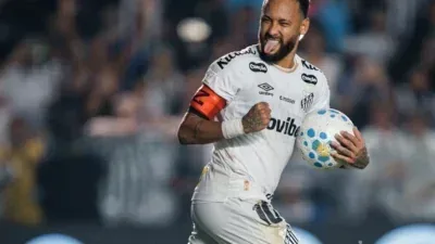 VÍDEO: Neymar se empolga com reformulação do Santos após chegada de quatro reforços