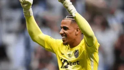 Gabriel Delfim pega três pênaltis, Atlético-MG elimina Santos e vai à semifinal da Sul-Americana; veja os gols