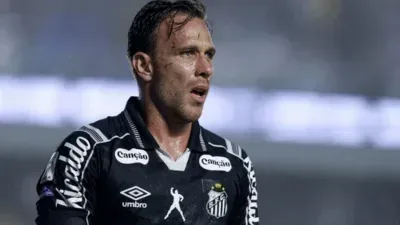 Santos perde Arthur para duelo com Flamengo após problema muscular na coxa