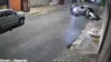 Câmera flagra idosa sendo rendida na porta de casa após voltar da igreja em Cuiabá; veja vídeo