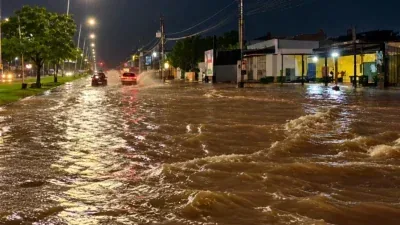 Temporal com granizo provoca alagamentos e deixa ruas debaixo d’água em Confresa; veja vídeo