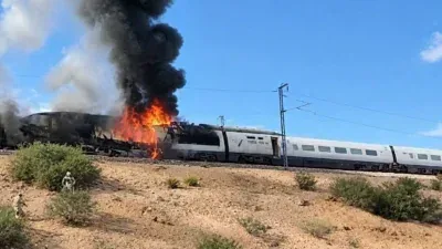 Incêndio atinge trem de alta velocidade e interrompe circulação; Veja vídeo