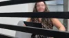 Justiça solta casal preso após briga por ciúmes e acusações de agressão; Veja vídeo