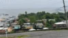 Moradora registra mudança na paisagem após fumaça encobrir bairro; Veja vídeo